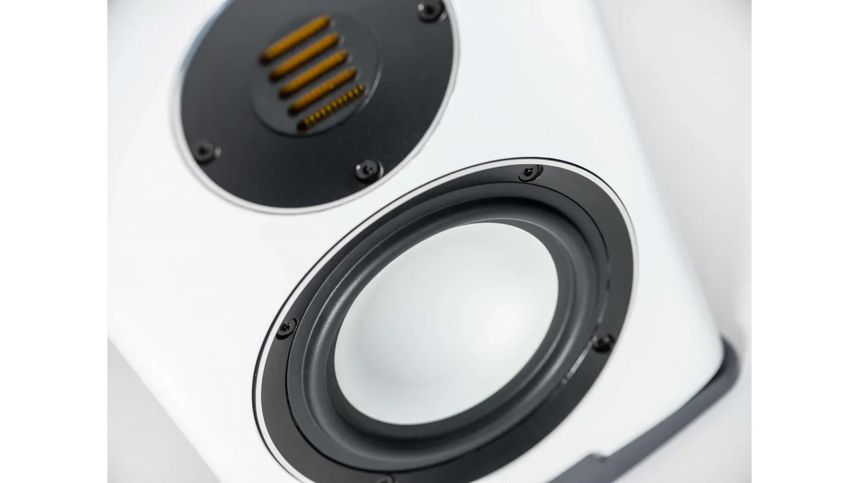 Elac 5.25" Carina Bookshelf Speakers - Satin White, Pair