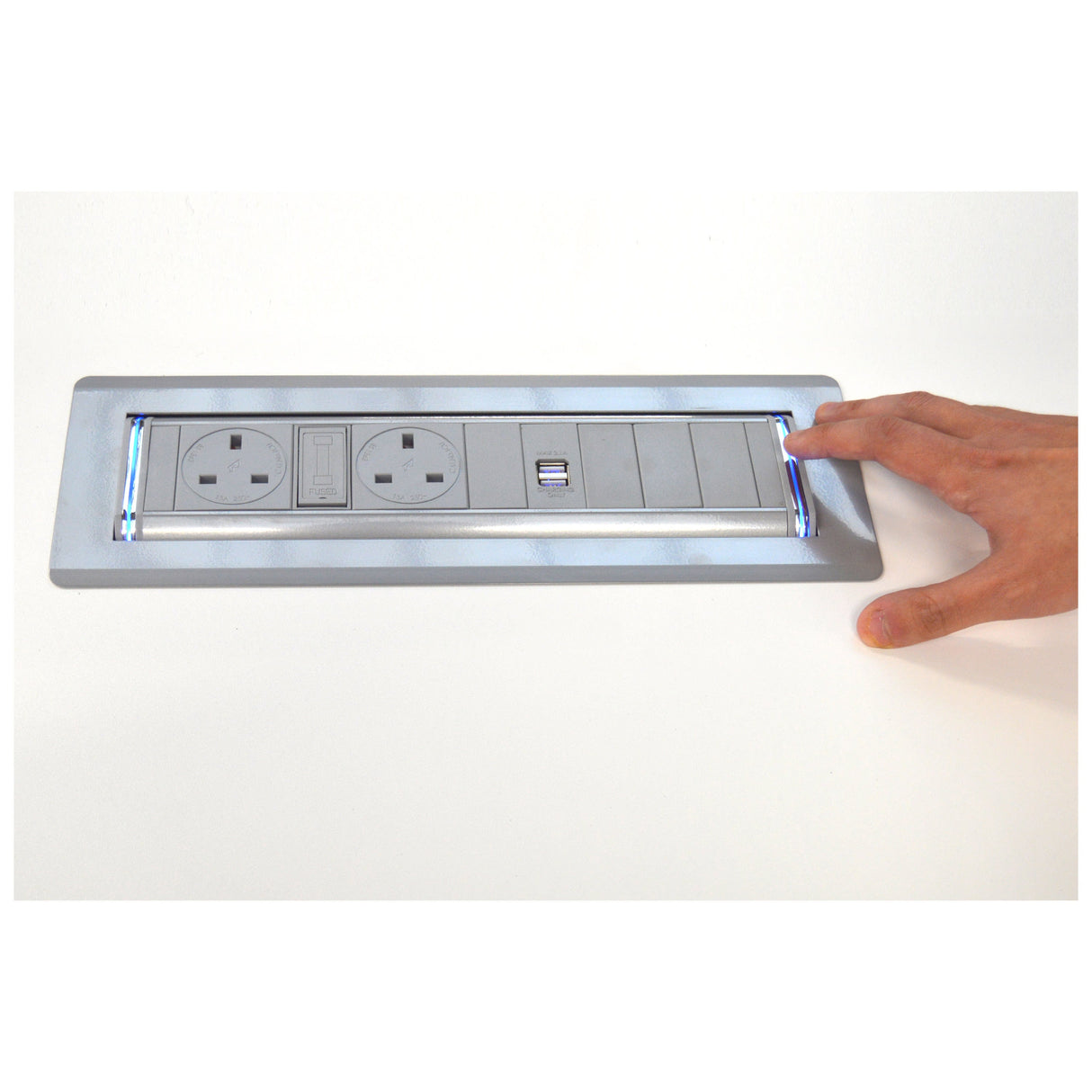 Middle Atlantic LH-VLAKT ACCY,VISIONLINE,KTRL TCH 2XUSB